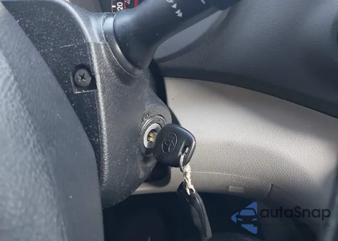 2012 Toyota Highlander Base V6 z USA, uszkodzony, nr VIN 5TDBK3EH1CS110964